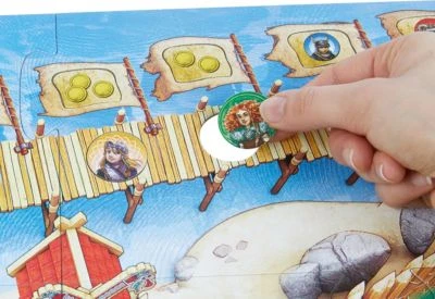 KINDERSPIEL DES JAHRES 2019 - HABA 304697 Tal Der Wikinger 4 KINDERSPIEL DES JAHRES 2019 - HABA 304697 Tal Der Wikinger – Bild 4