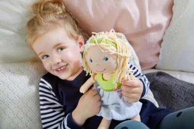 HABA 305239 Plüsch-Ankleidepuppe Jil 2 HABA 305239 Plüsch-Ankleidepuppe Jil – Bild 2